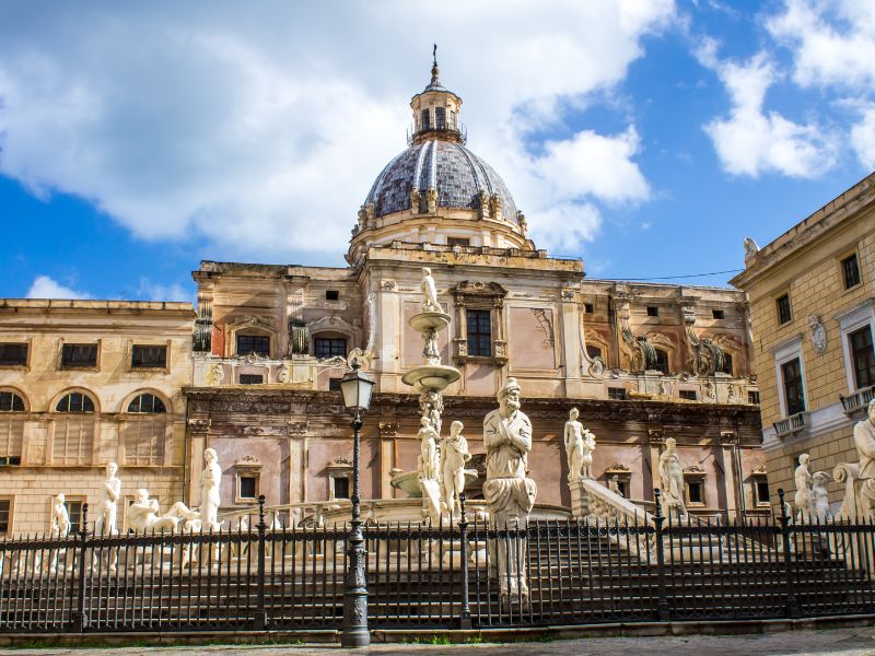 Piazza della Vergogna a Palermo